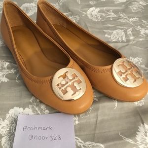 BNWOT Tan Tory Burch Flats Size 7.5
